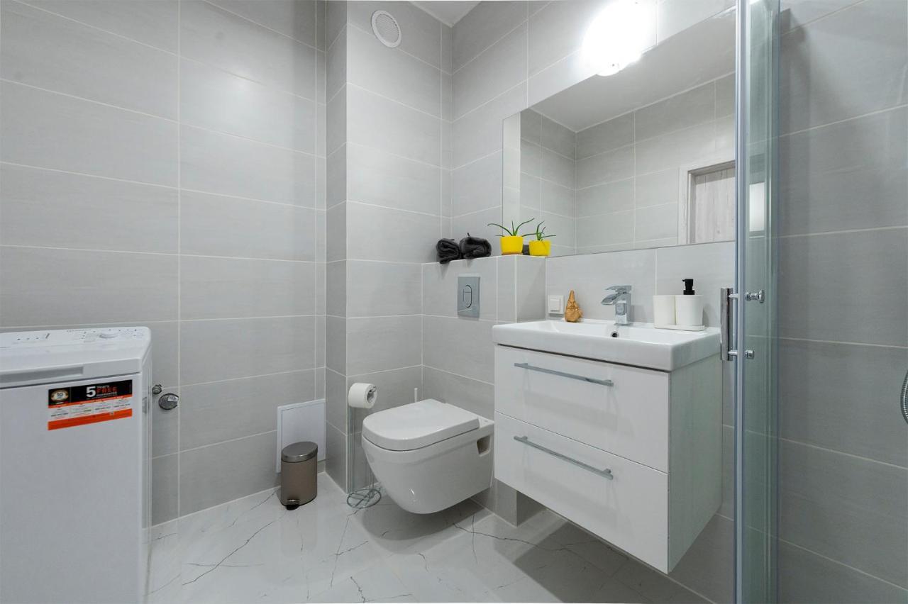 Luxury In City -3- Studio Bright & Secure Free Parking Lodž Exteriér fotografie